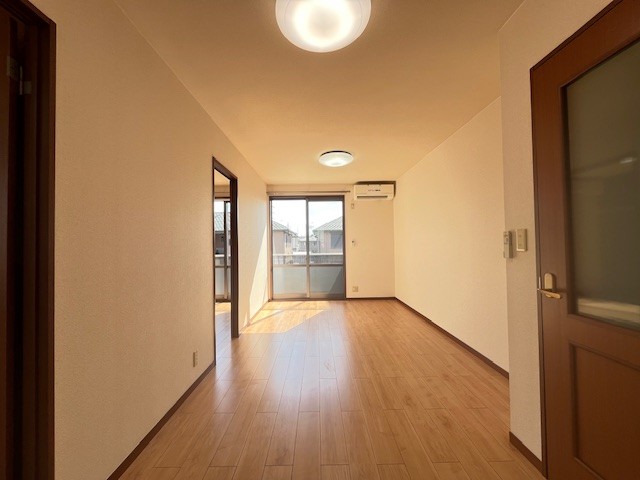 クレストタウンＩ 201号-2