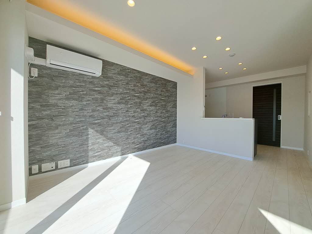 メーデン・コート 101号-6