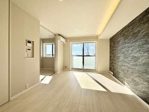 メーデン・コート 201号-6