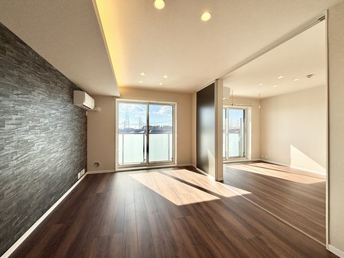 メーデン・コート 202号-6