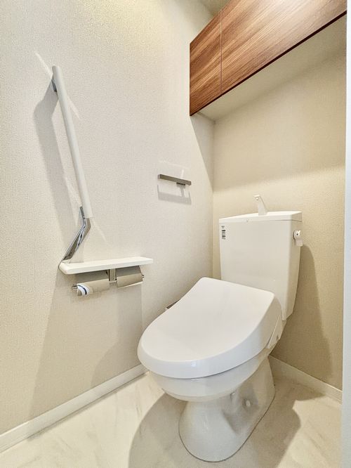 メーデン・コート 202号-11