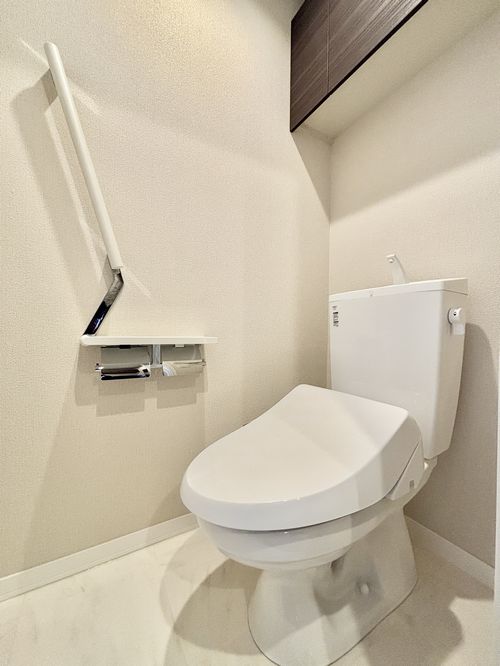 メーデン・コート 203号-11