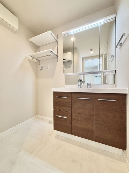 メーデン・コート 301号-10