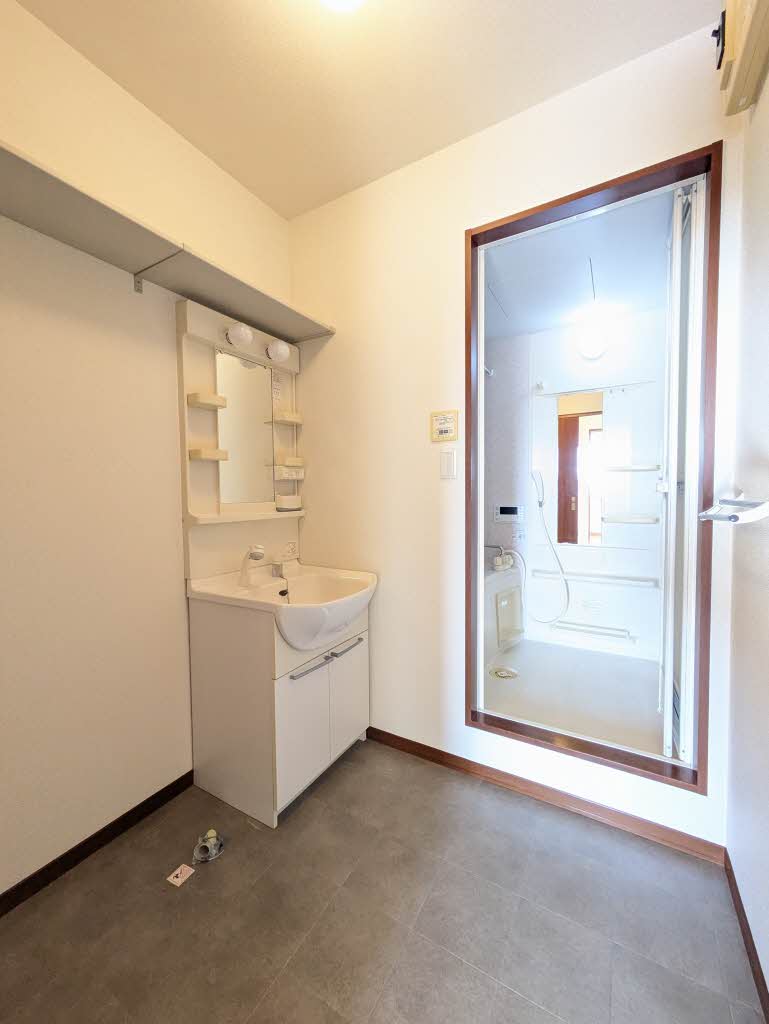 コートスクエアＢ 201号-7