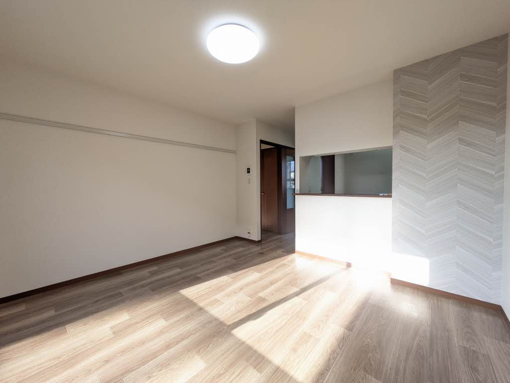 コートスクエアＤ 101号-3