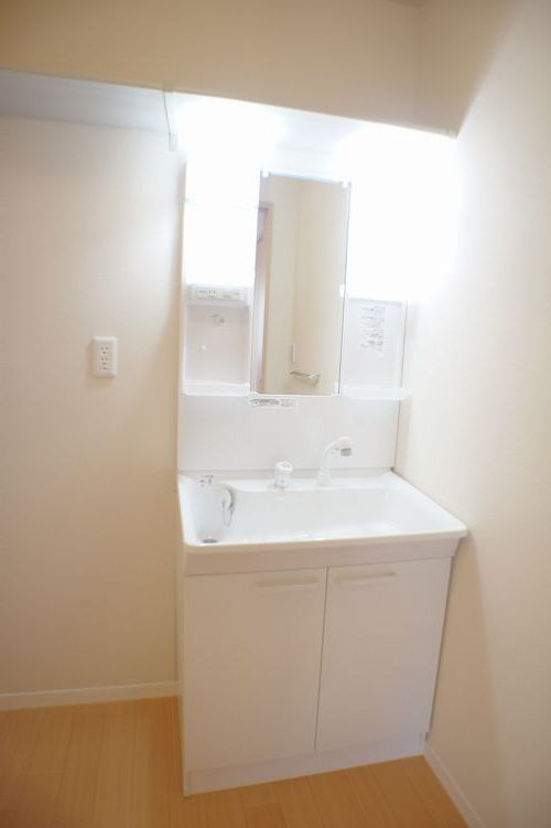 ＳＱＵＡＲＥ・Ｉ 202号-8