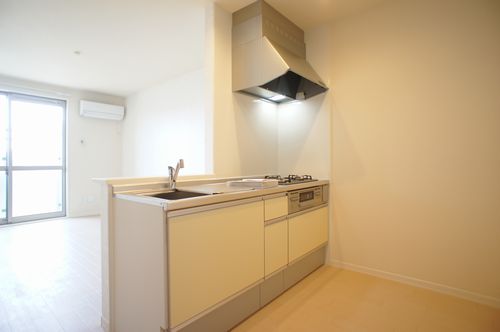 フォレスト 三室 202号-5