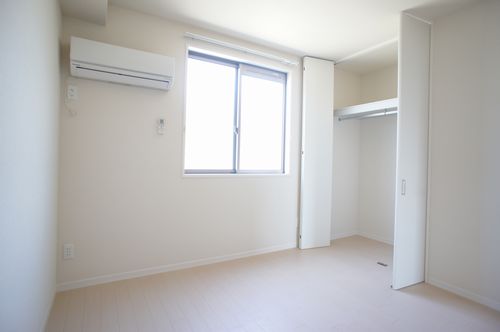 フォレスト 三室 202号-7