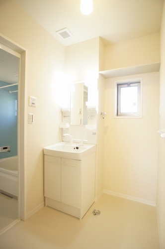 Ｈａｌｅｍａｈａｌｏ　Ｃ 102号-6