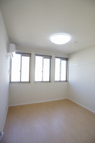 Ｈａｌｅｍａｈａｌｏ　Ａ 203号-4