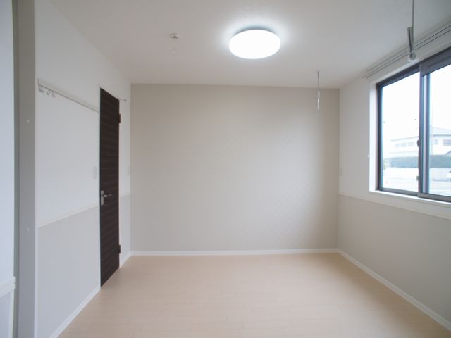 シャーメゾン・ルーチェC 102号-3