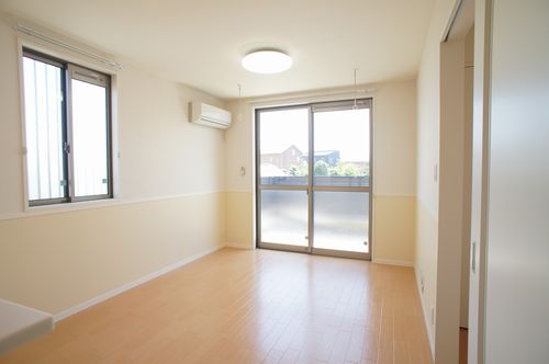 フロントマーレＡ 101号-2