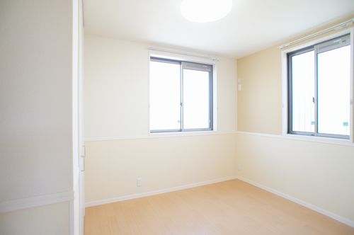 フロントマーレB 101号-4