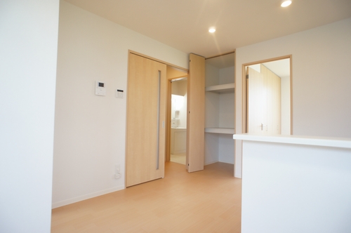 クレスト 201号-3