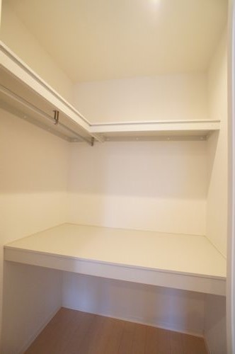 メゾン　ＩＳＨＩＴＡ 201号-4