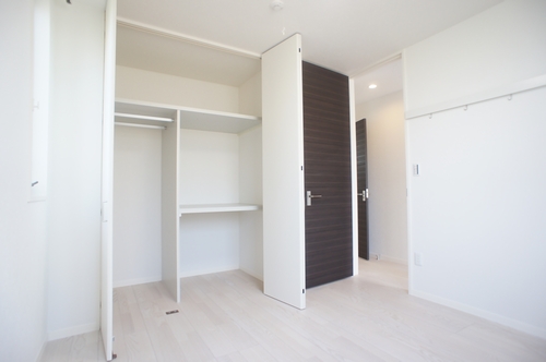 ヴィラ・フィオーレ 101号-8