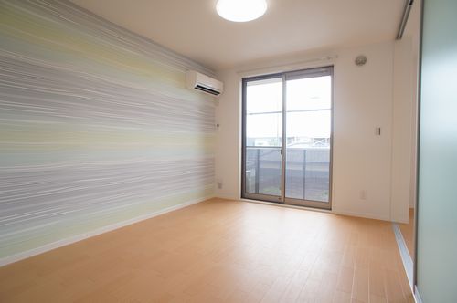 トロン・ルーチェ 203号-3