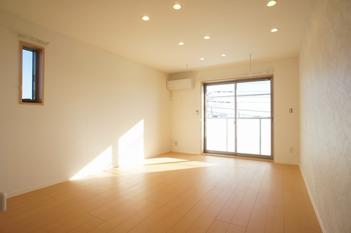 プレジール総社 301号-2