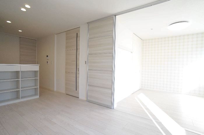 メゾンエテルネル 202号-3