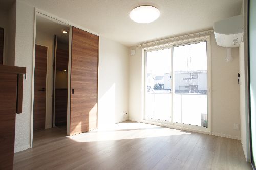 シンシアコート A 102号-2