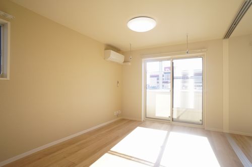 シャーメゾンオーク 101号-2