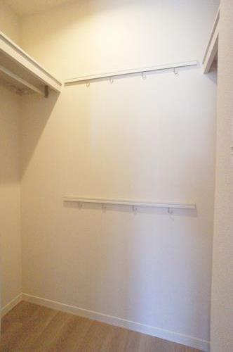 メゾン　ド　パルク 302号-4