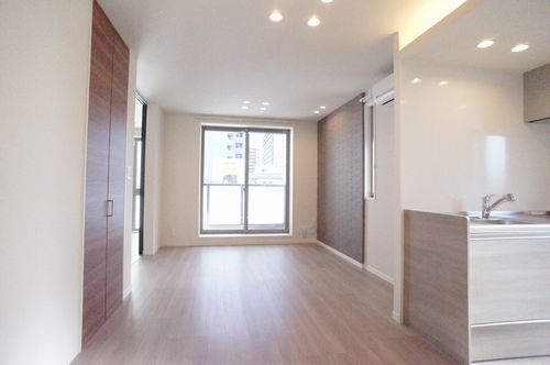 メゾン　ド　パルク 303号-2