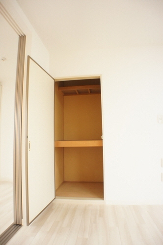 サンドゥエルＥ 202号-5