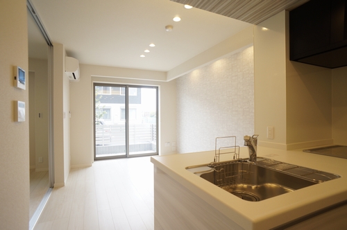 サラ　イースト 105号-2