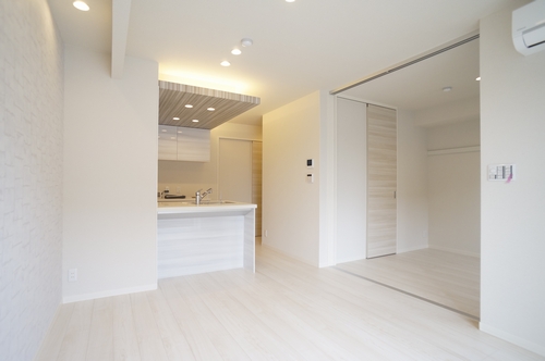 サラ　イースト 105号-4