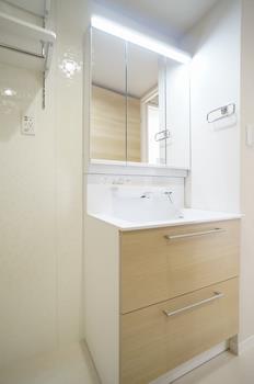 シャーメゾン　ド　マニー 202号-8