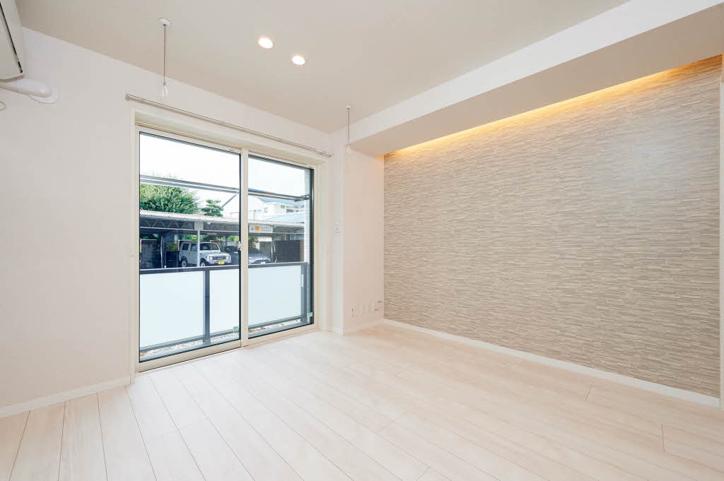 アルティスタ 101号-2