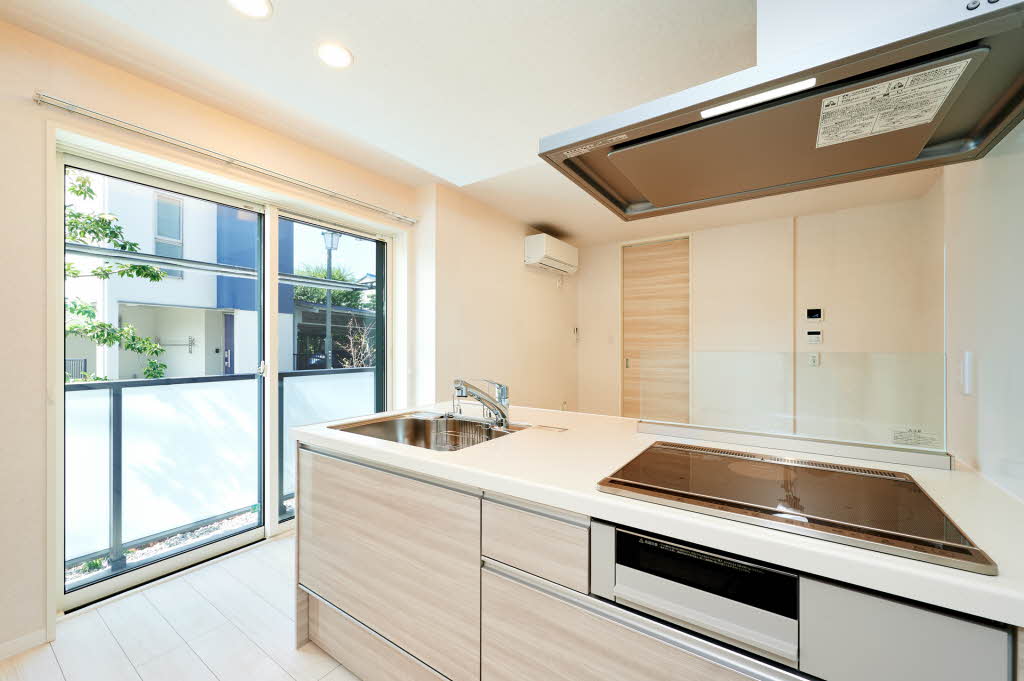 アルティスタ 102号-4