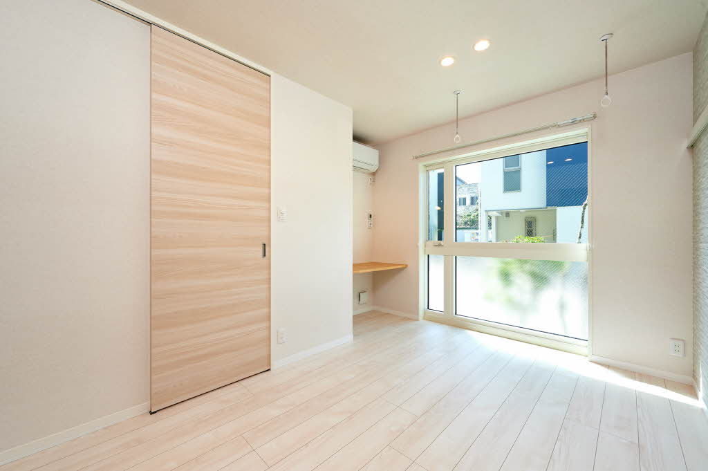 アルティスタ 102号-5