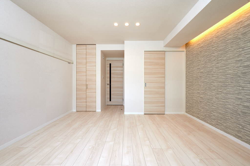 アルティスタ 103号-3