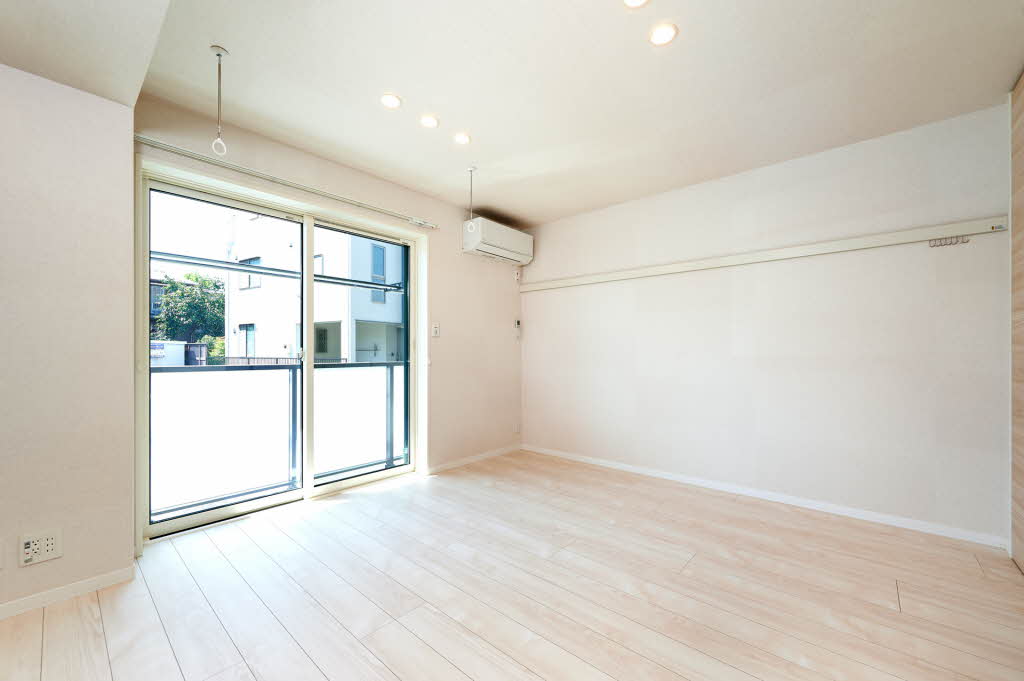 アルティスタ 103号-5