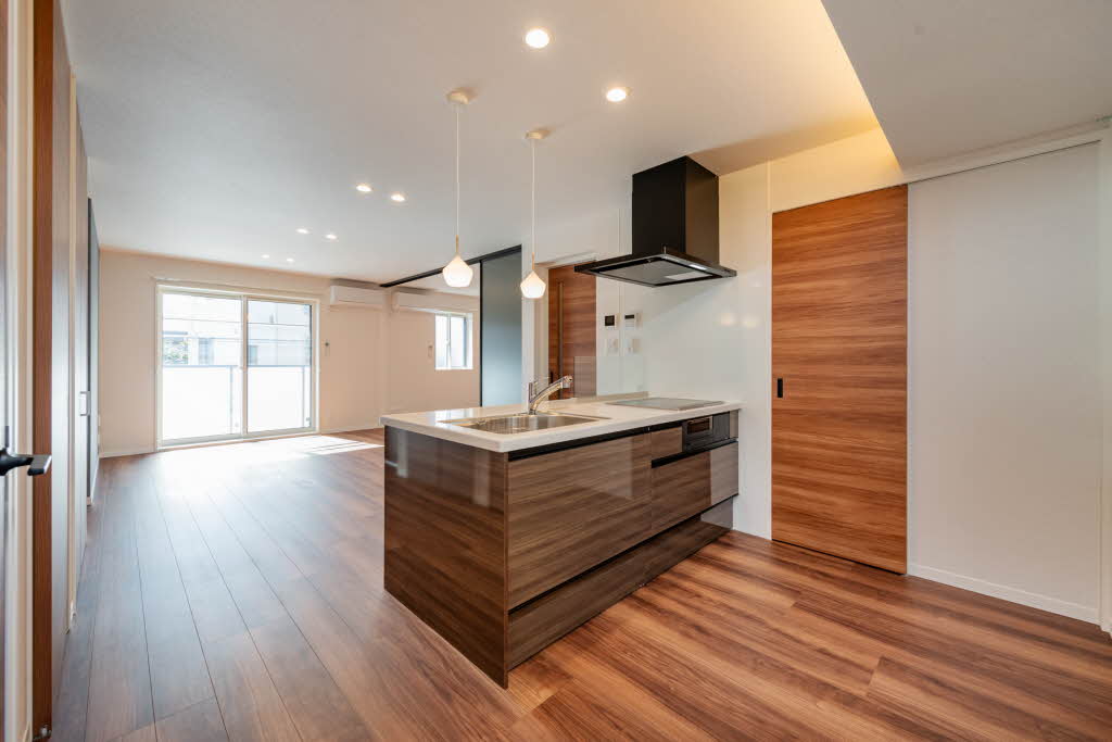 アルティスタ 202号-4