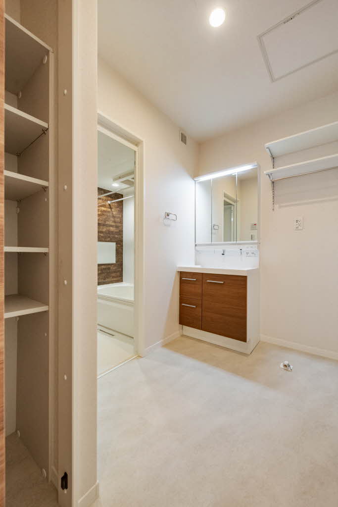 アルティスタ 202号-9