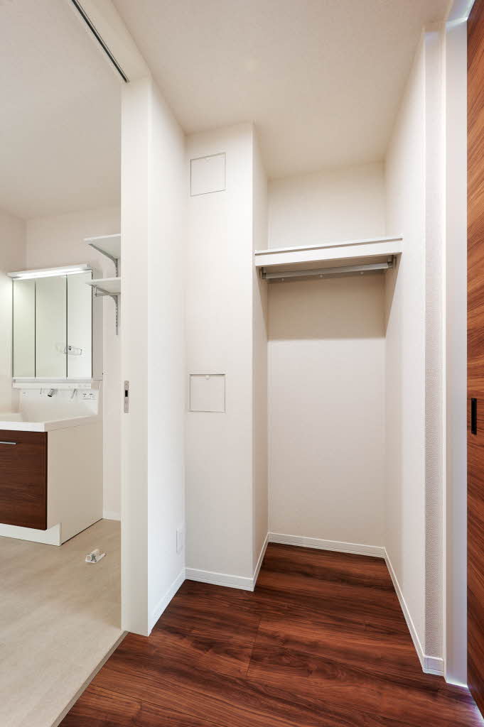 アルティスタ 302号-7