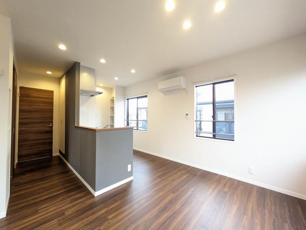 サンラフォーレＥ 202号-1