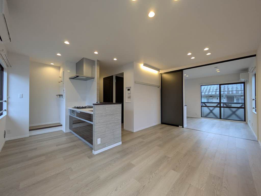 サンラフォーレＥ 202号-2