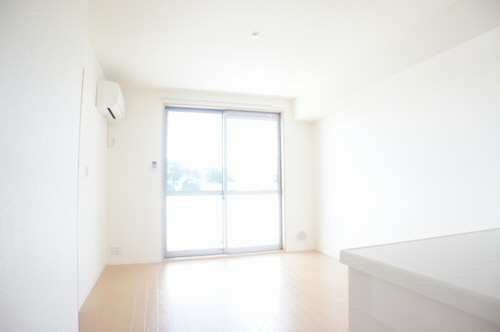 セレナヴィラ　Ｃ 203号-3