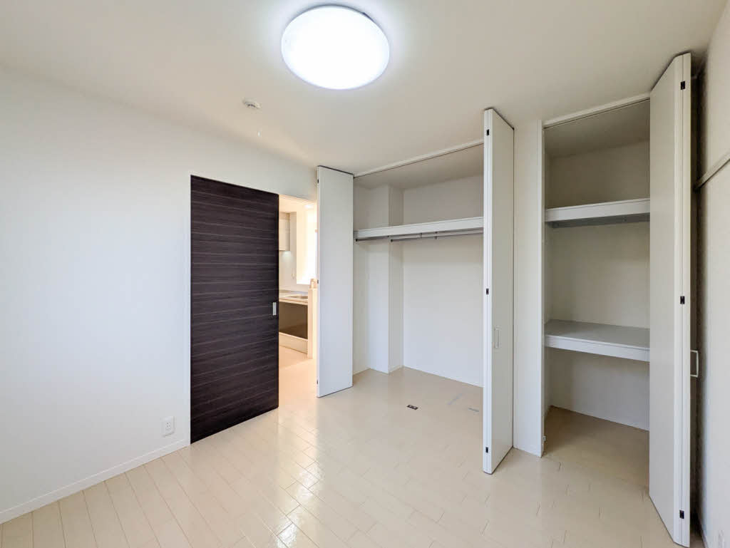 クール　ド　リヨン 103号-5