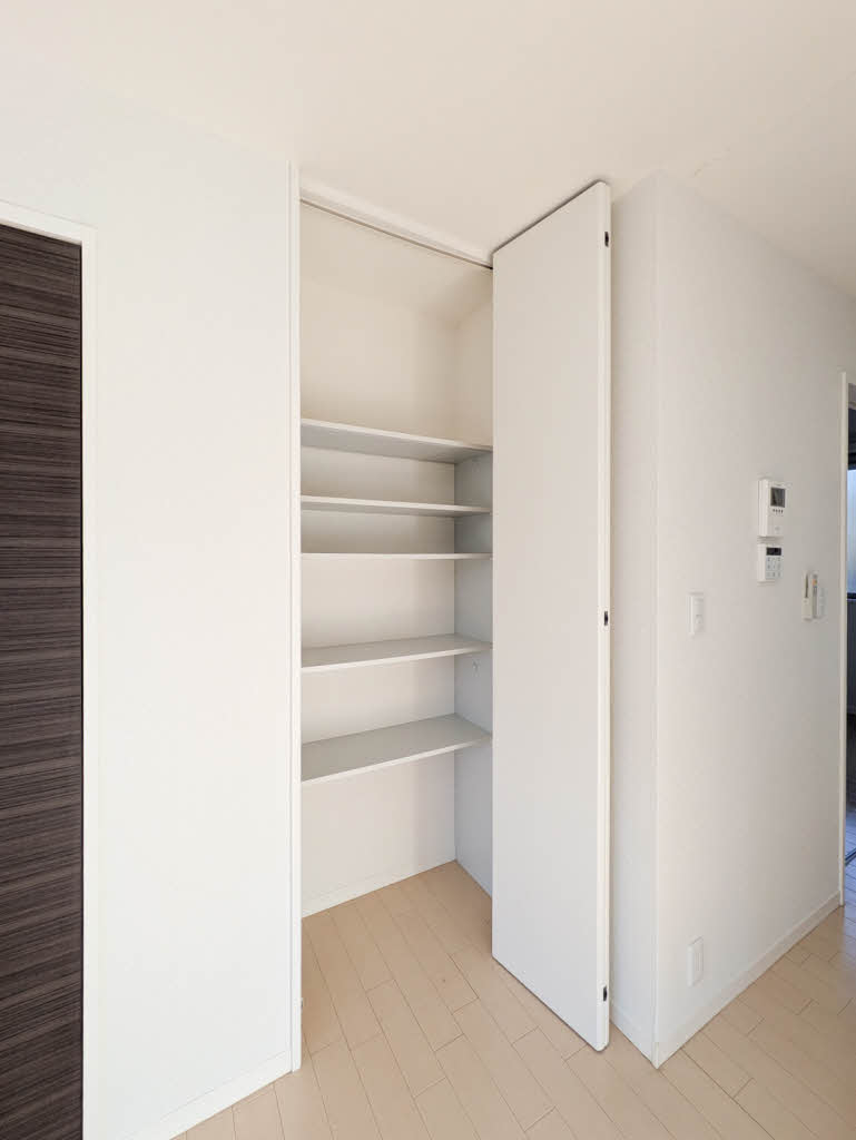 クール　ド　リヨン 103号-11