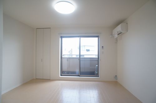 レジデンス神峰 301号-2