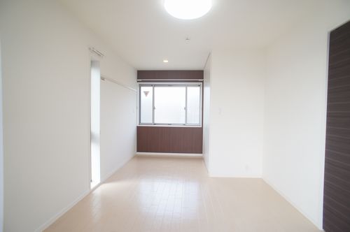 レジデンス神峰 301号-6