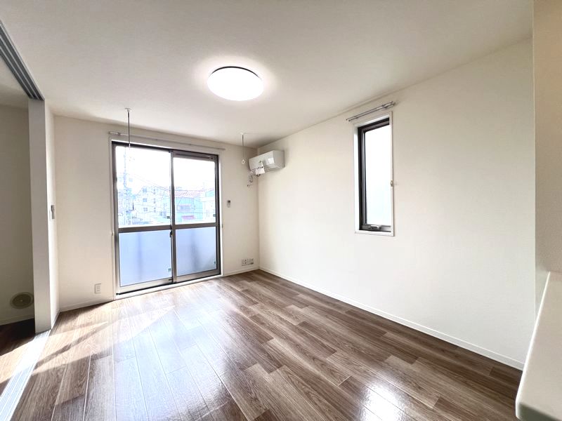 あべにゅー・こも 203号-3