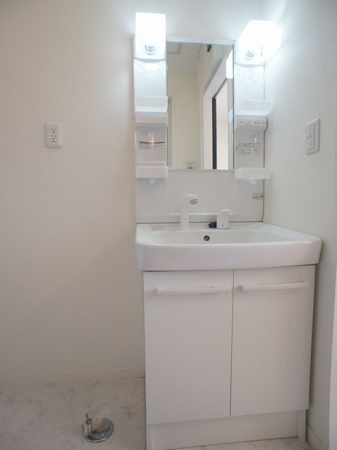 シャーメゾン吉沢 202号-9