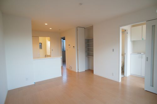 プロモントワール 103号-2