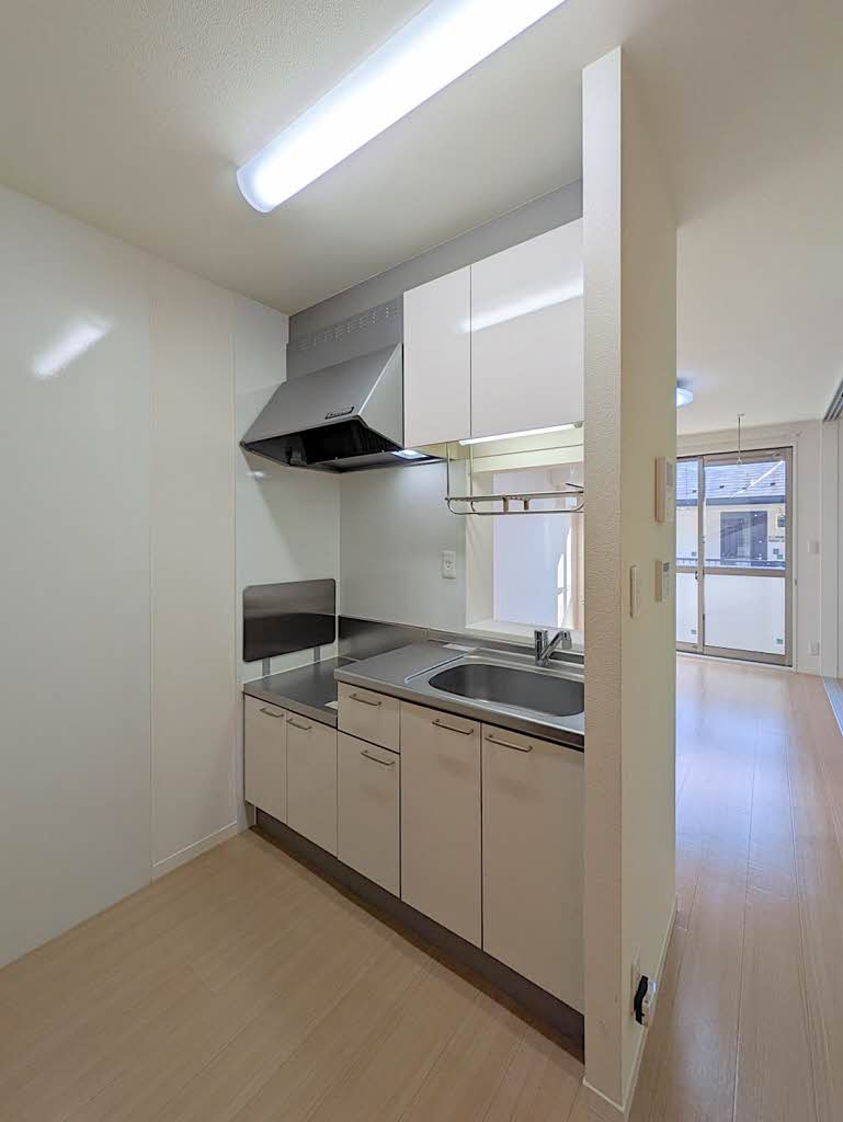 シャイニング５１ 203号-4